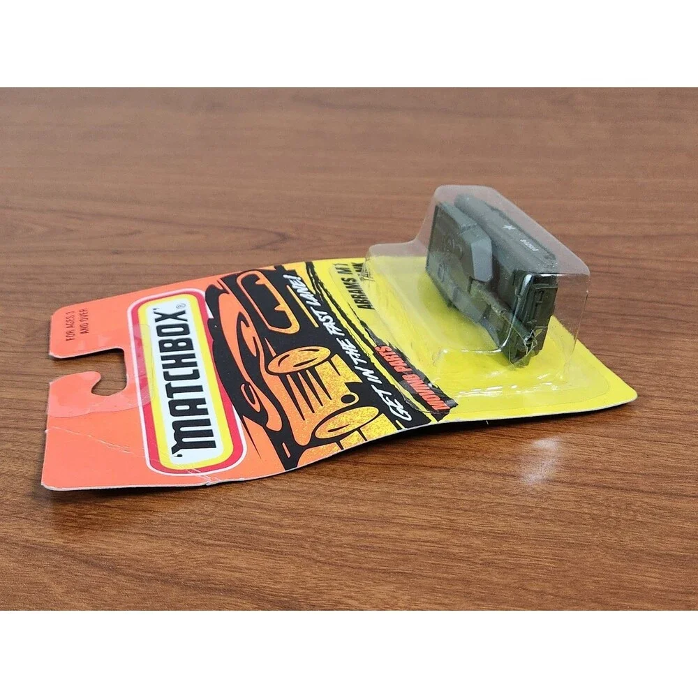 Vintage Diecast 1995 Matchbox Moving Parts #54 Abrams M1 Green Tank New